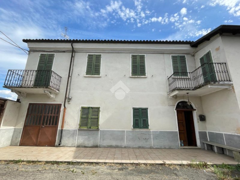 Semi-detached house in Bubbio