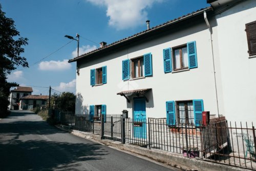 Doppelhaushälfte in Santo Stefano Belbo