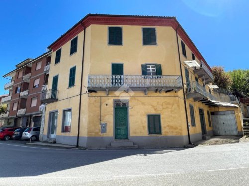 Semi-detached house in Cossano Belbo