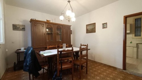 Detached house in Fermo