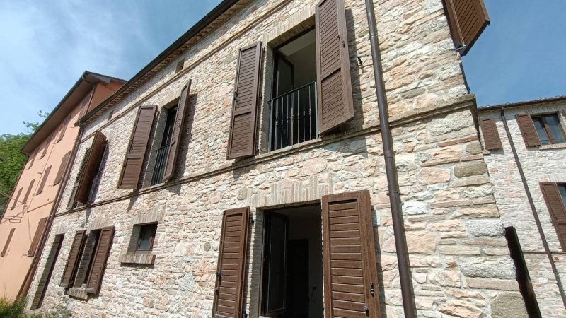 Casa indipendente a San Severino Marche