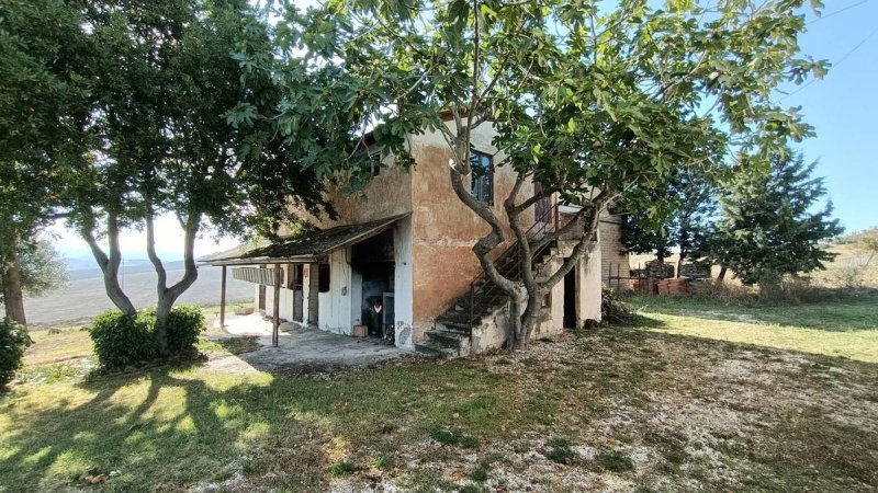 Casa independiente en Cingoli