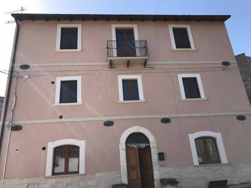 Einfamilienhaus in Castelvecchio Calvisio