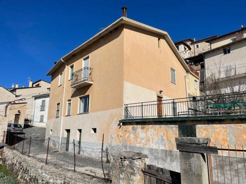 Einfamilienhaus in Prata d'Ansidonia