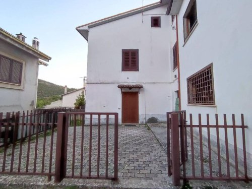 Detached house in Barete