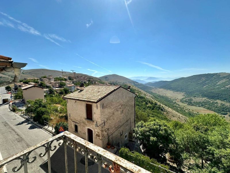 Einfamilienhaus in Santo Stefano di Sessanio