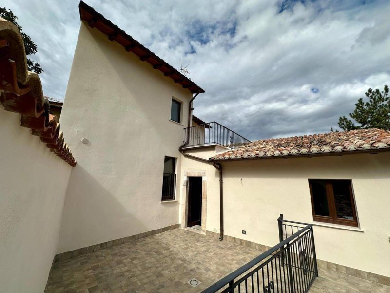 Casa independiente en Caporciano