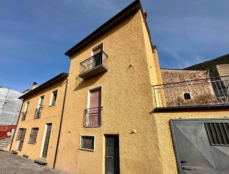 Semi-detached house in San Pio delle Camere
