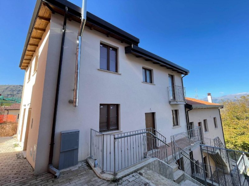 Casa indipendente a L'Aquila