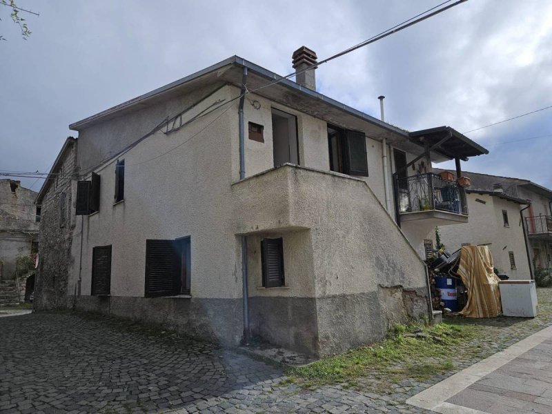 Einfamilienhaus in Cagnano Amiterno