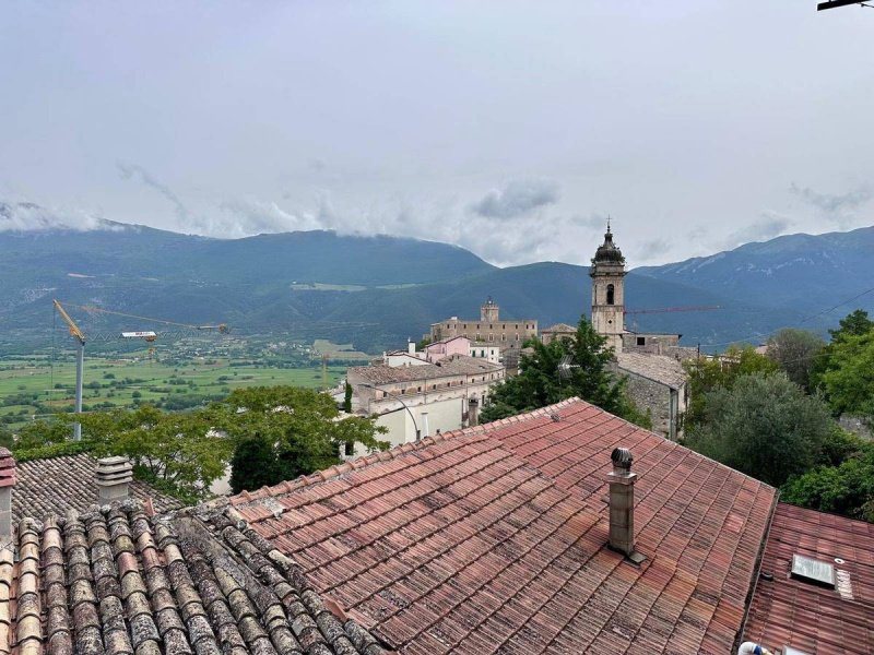 Maison individuelle à Capestrano