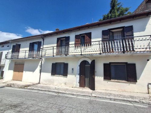 Einfamilienhaus in Castel del Monte