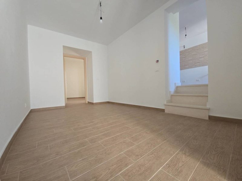 Detached house in Poggio Picenze