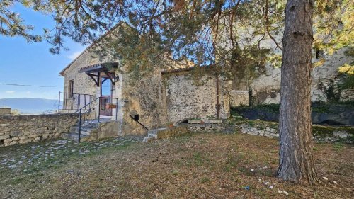 Detached house in L'Aquila