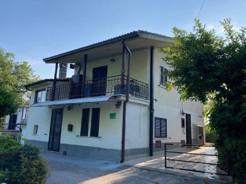 Detached house in Castelli