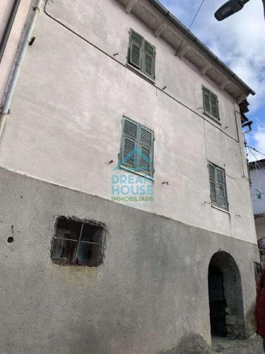 Casa semi indipendente a Cabella Ligure