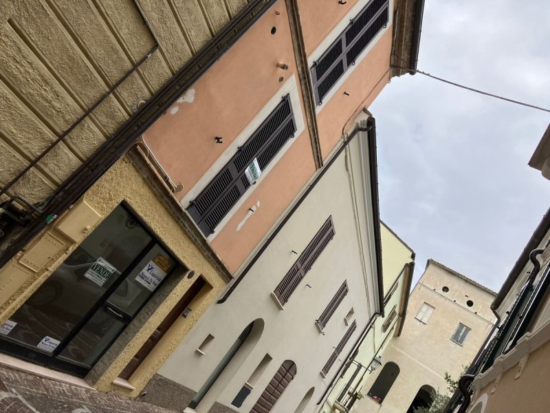 Casa independente em Atri