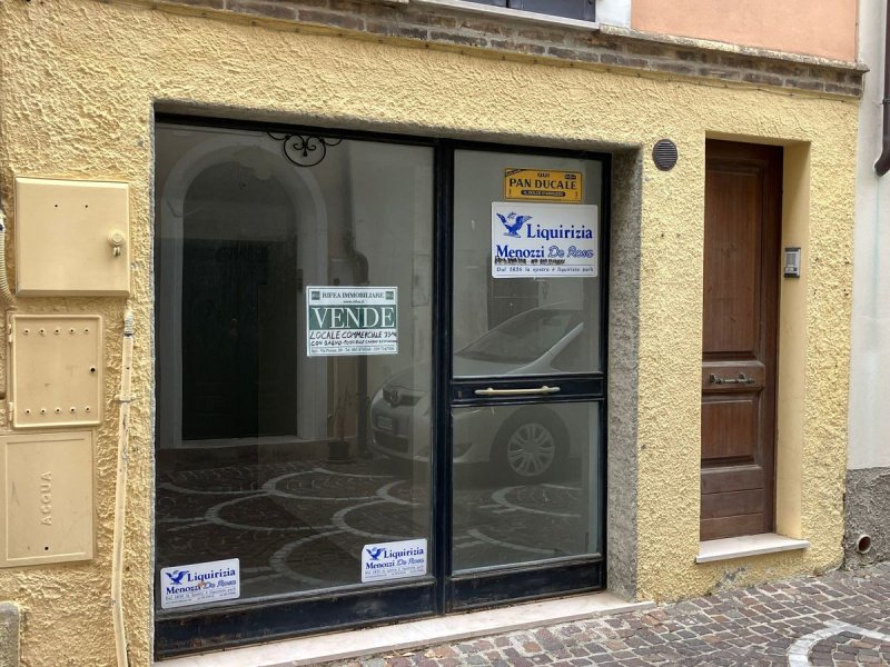 Immobile commerciale a Atri