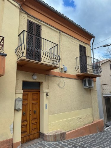 Maison individuelle à Cellino Attanasio
