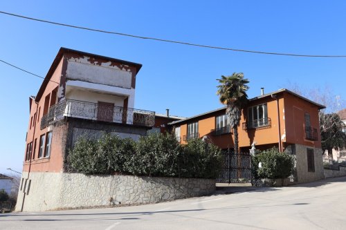 Einfamilienhaus in Costigliole d'Asti
