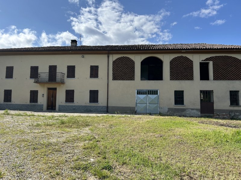 Maison de campagne à Neive