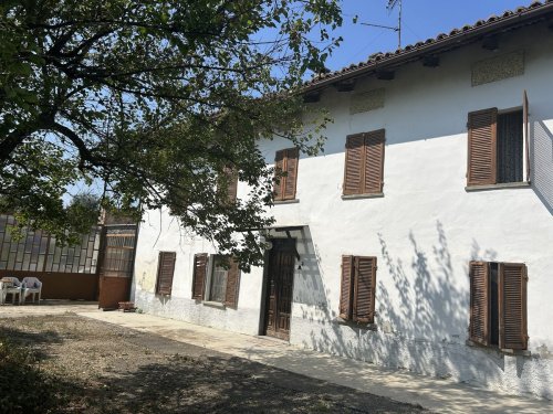 Casa de campo em Costigliole d'Asti