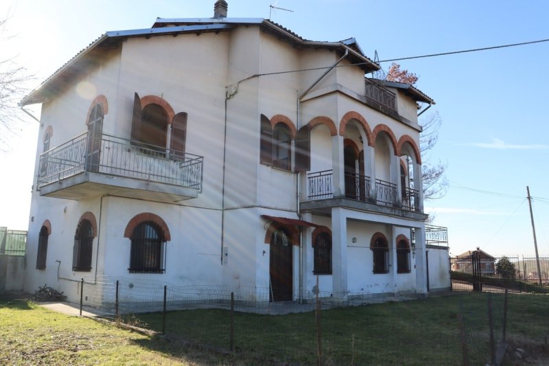 Villa i Castagnole delle Lanze