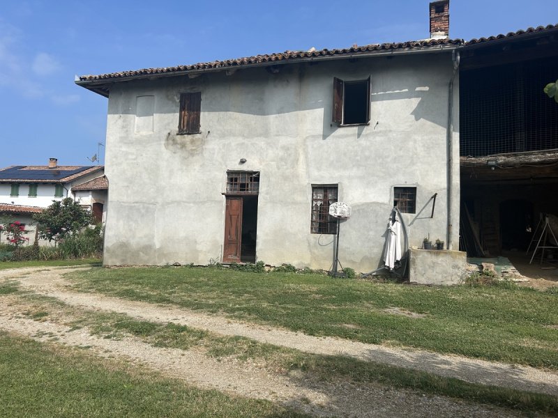 Casa em San Martino Alfieri