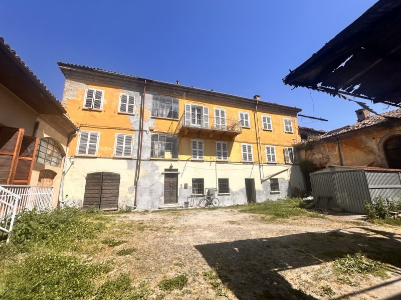 Lantställe i Canelli