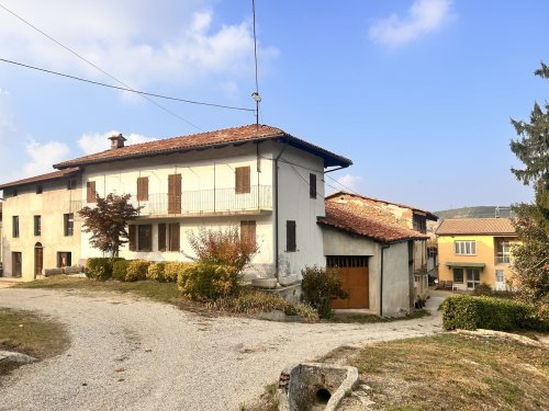 Country house in Mango