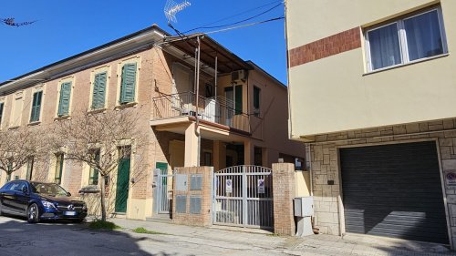 Maison individuelle à Falconara Marittima