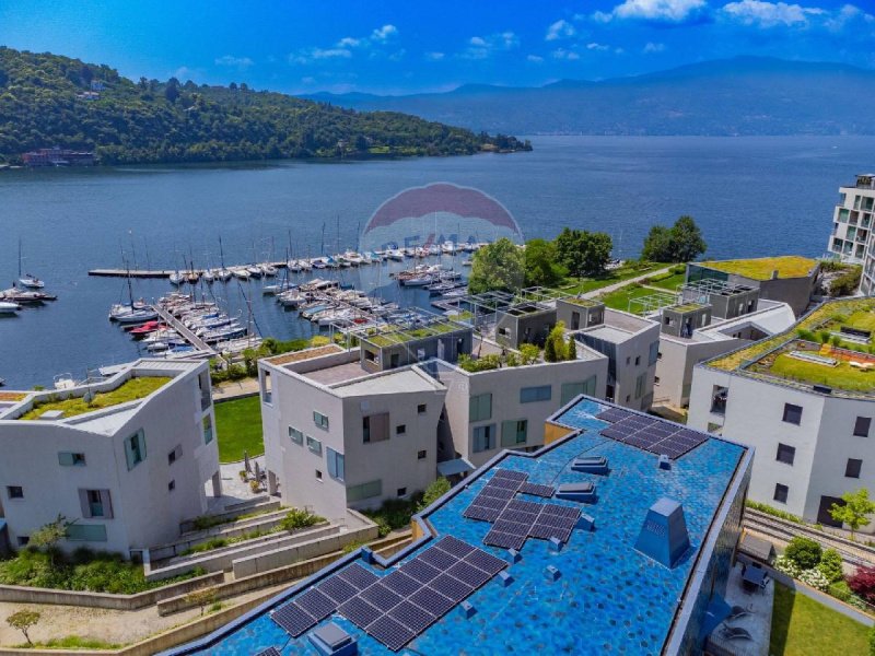 Appartamento a Laveno-Mombello