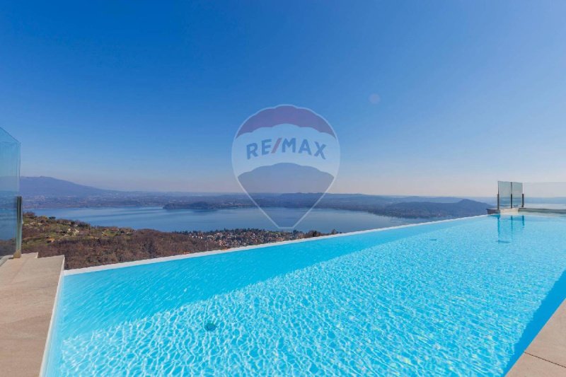 Villa en Massino Visconti