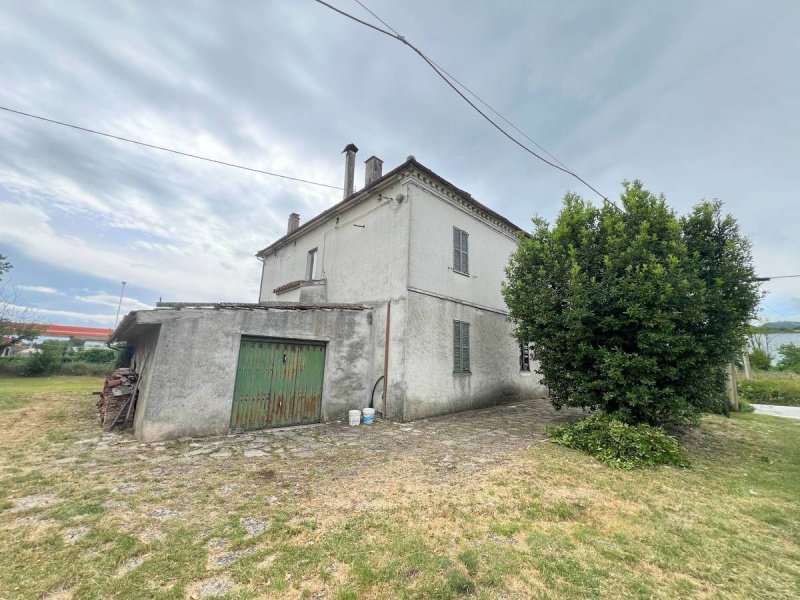 Detached house in Fabriano