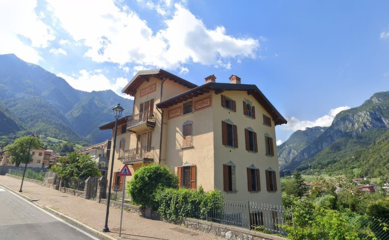 Palais à Angolo Terme