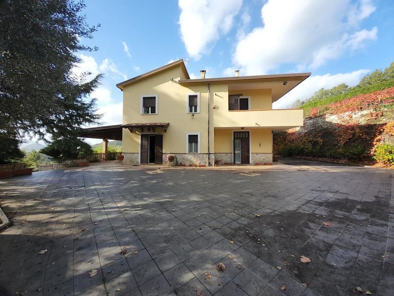 Villa in Caiazzo