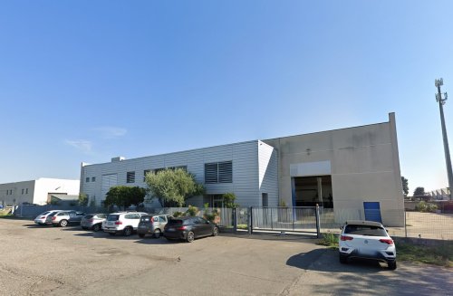 Edifício comercial em Nerviano