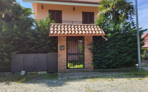 卡塞莱泰联排别墅