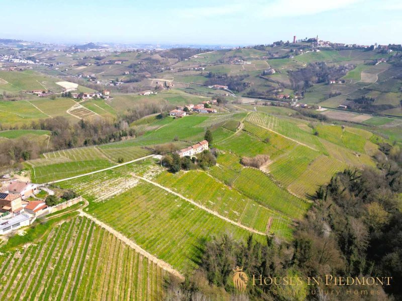 Bauernhaus in Castiglione Tinella