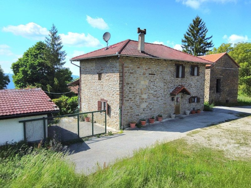 Farmhouse in Olmo Gentile