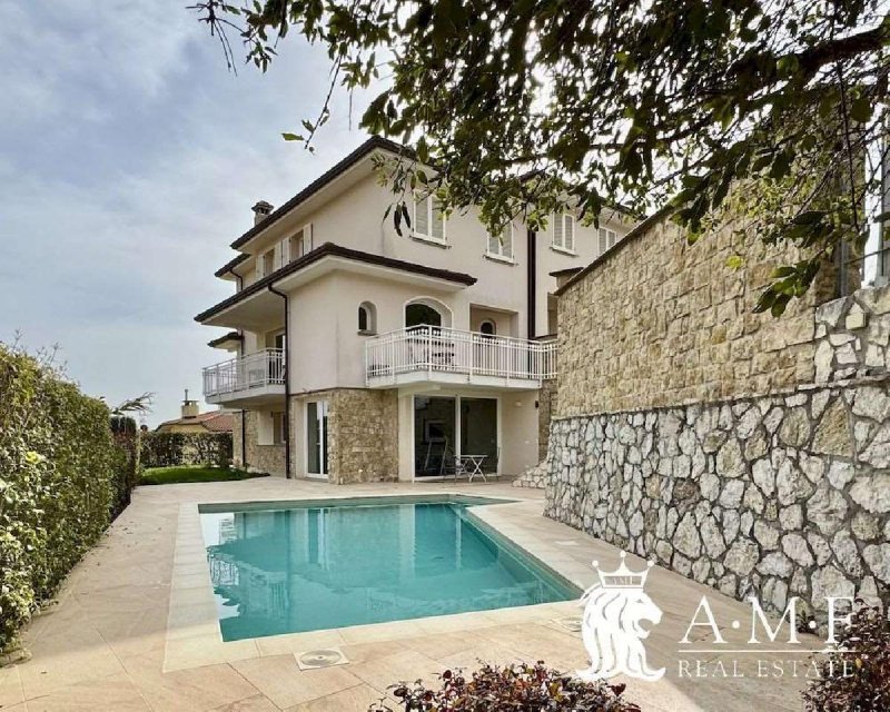 Villa a Montecatini-Terme