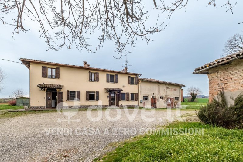 Klein huisje op het platteland in Castel San Pietro Terme