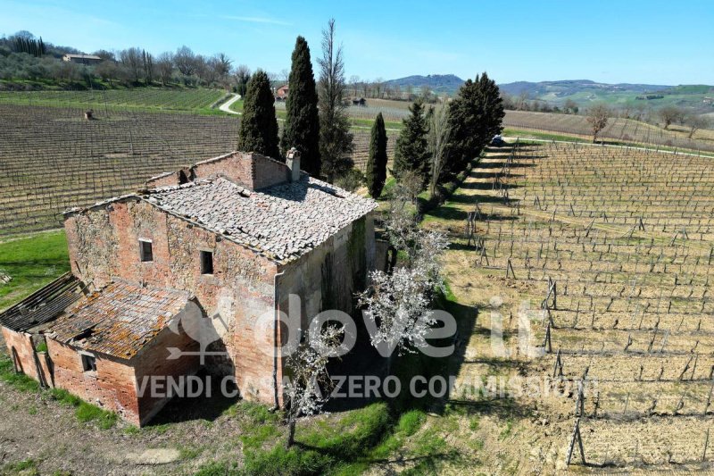 Casolare a Montepulciano