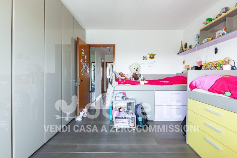 Apartamento em Rozzano