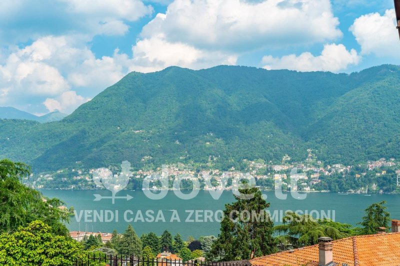 Detached house in Cernobbio