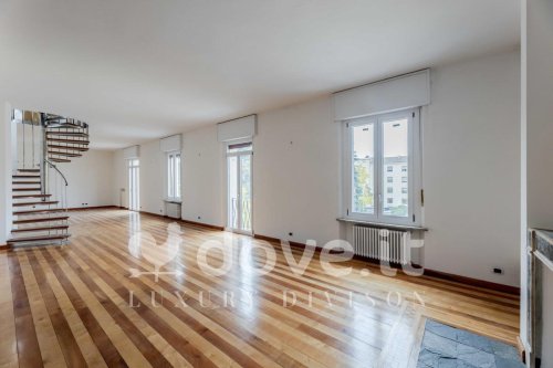 Apartamento em Novara