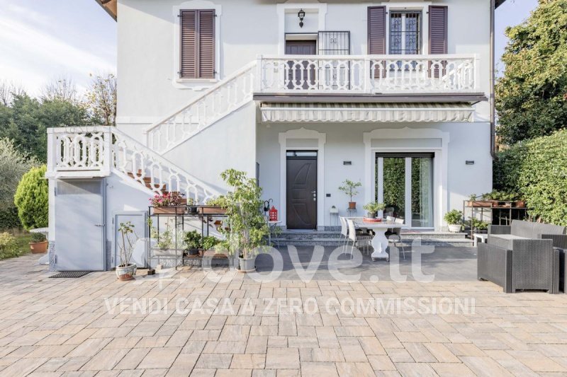 Villa i Castano Primo