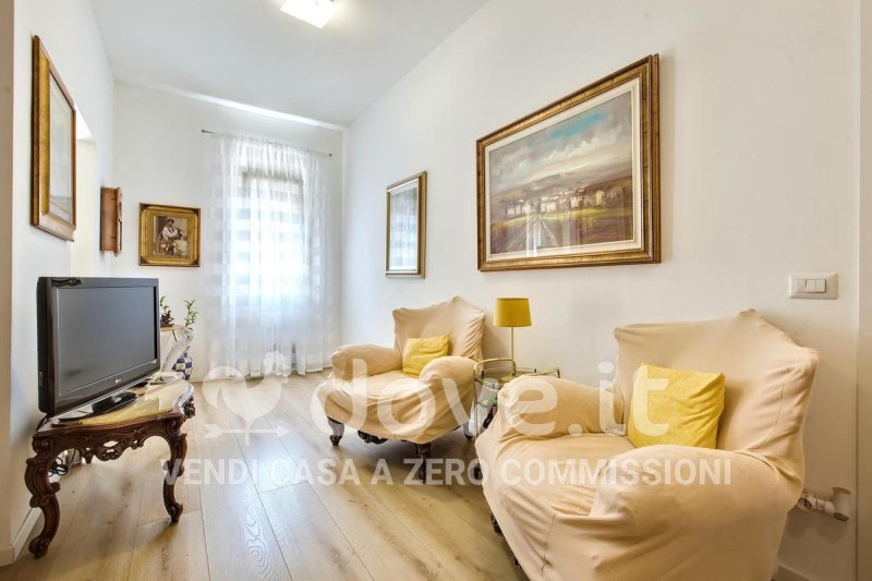 Apartamento em Trezzano sul Naviglio