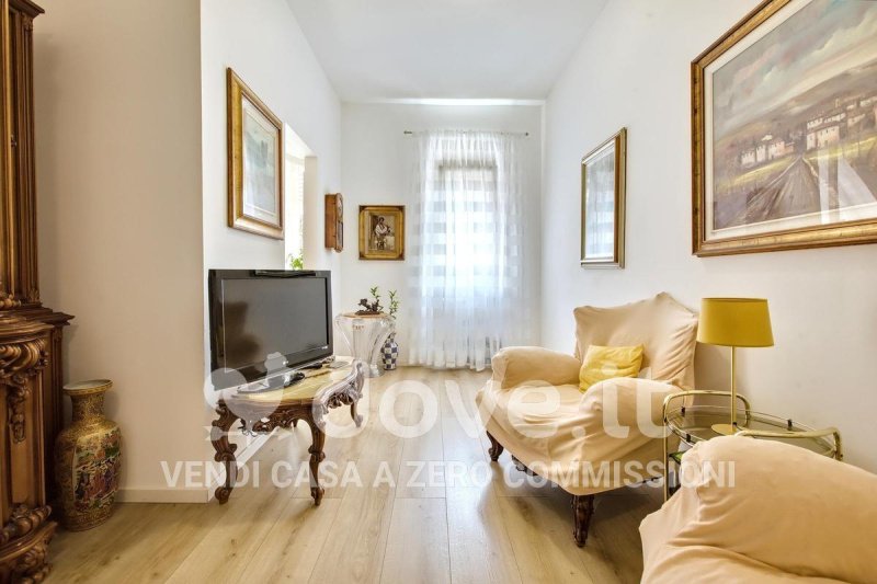 Apartamento em Trezzano sul Naviglio