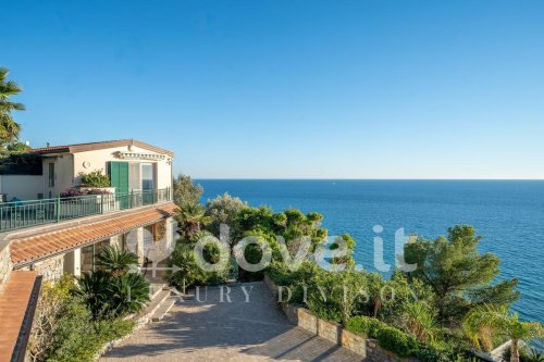 Villa à Sanremo